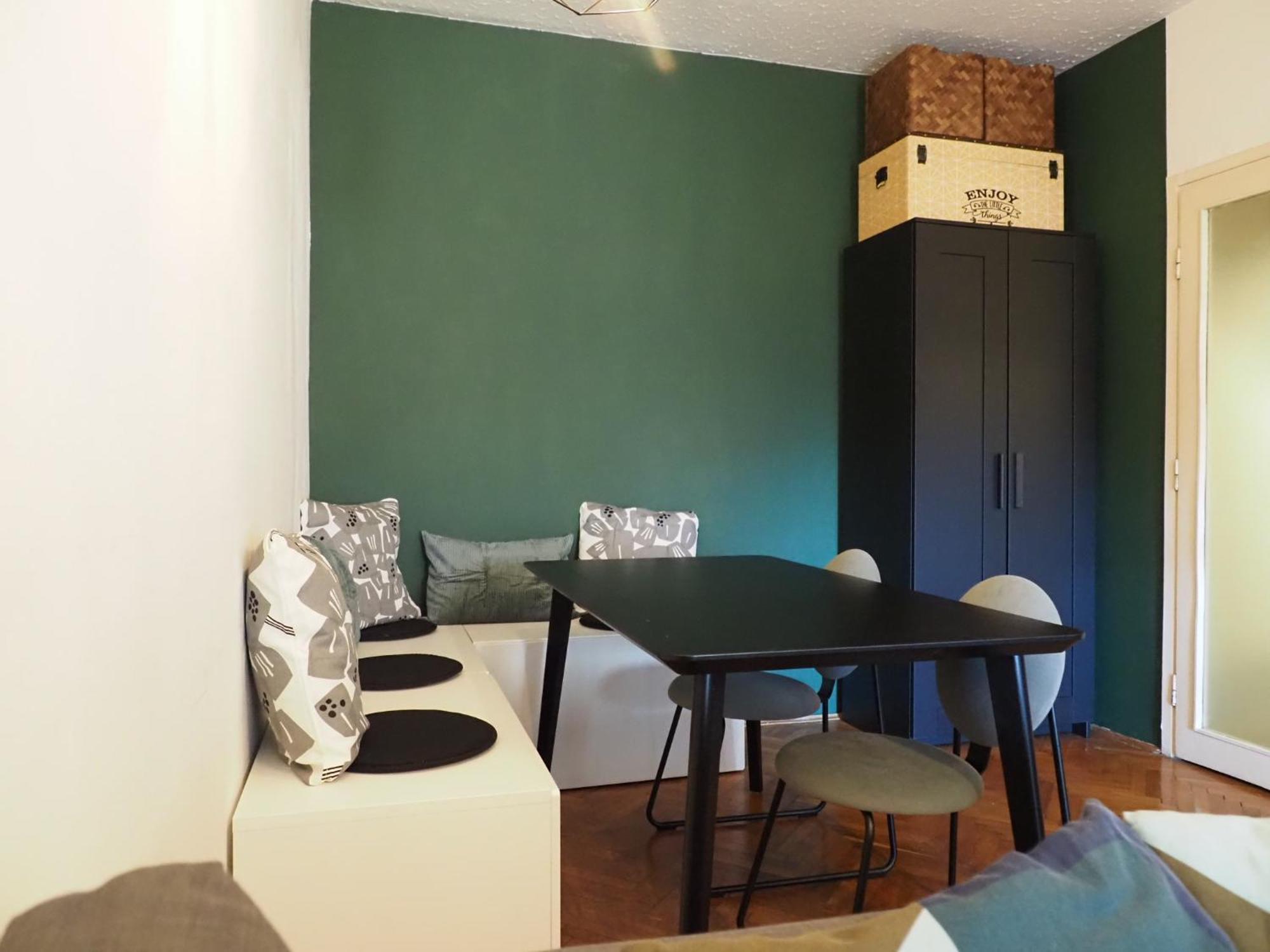 זאגרב Cozy Apartment Near Tram Station מראה חיצוני תמונה
