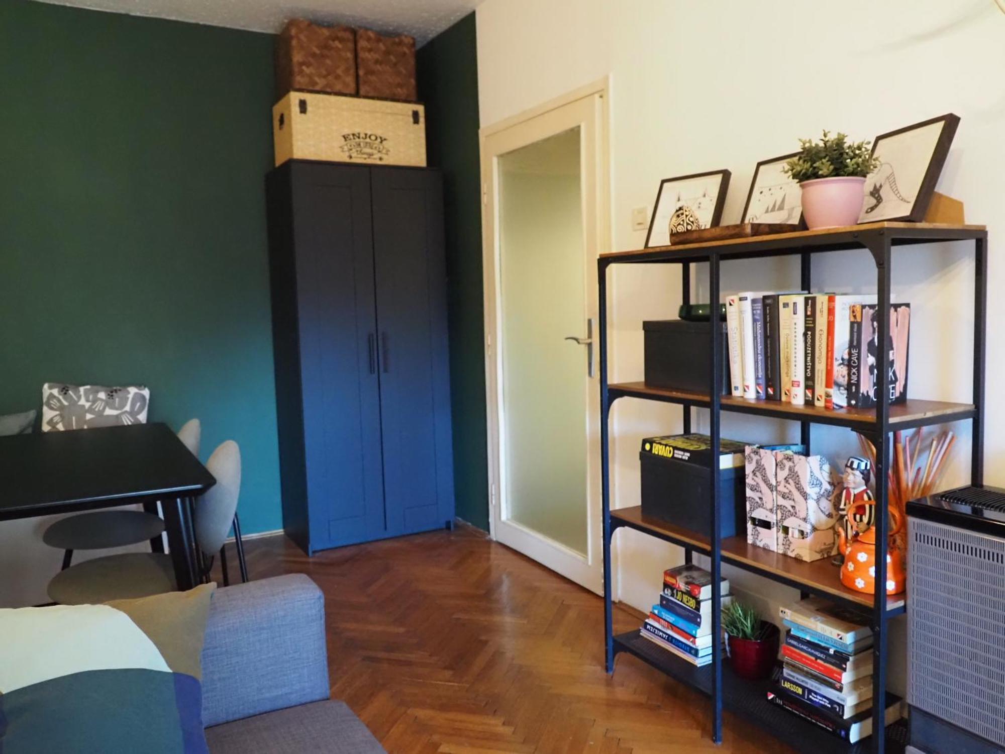 זאגרב Cozy Apartment Near Tram Station מראה חיצוני תמונה